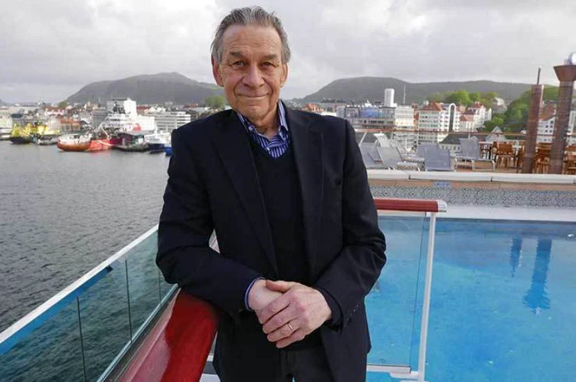 Douglas Ward Berlitz cruise guide