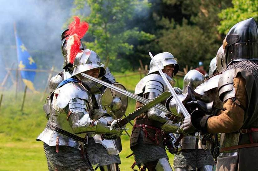 Arundel-Castle-siege.jpg