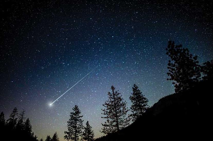 Shooting star in the night sky