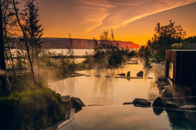 Suggest Forest Lagoon near Akureyri as an alternative for the Blue Lagoon