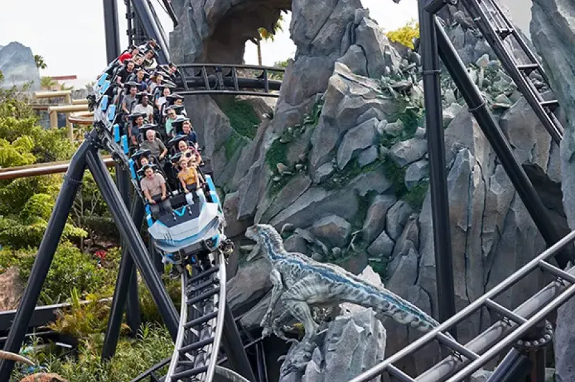 Jurassic World VelociCoaster, Universal Orlando