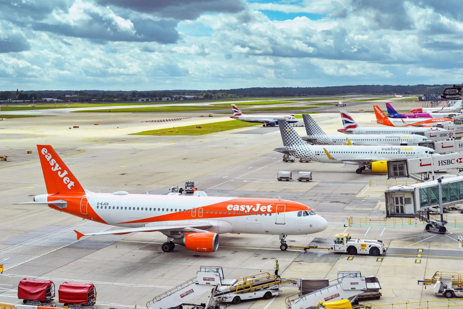 Aircraft at the stand at Gatwick airport