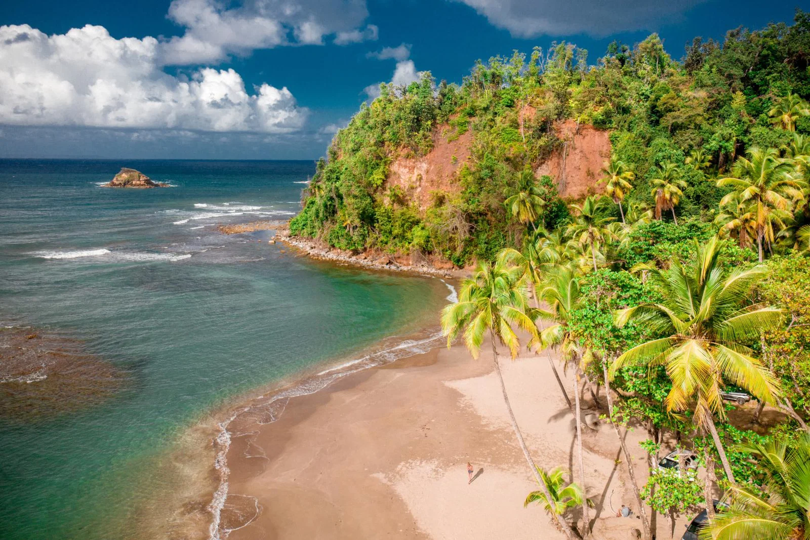 Blue waters and sandy beach of Batibou Beach, Dominica