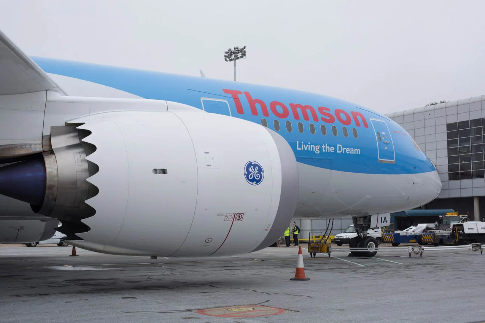 Thomson 787 at Gatwick