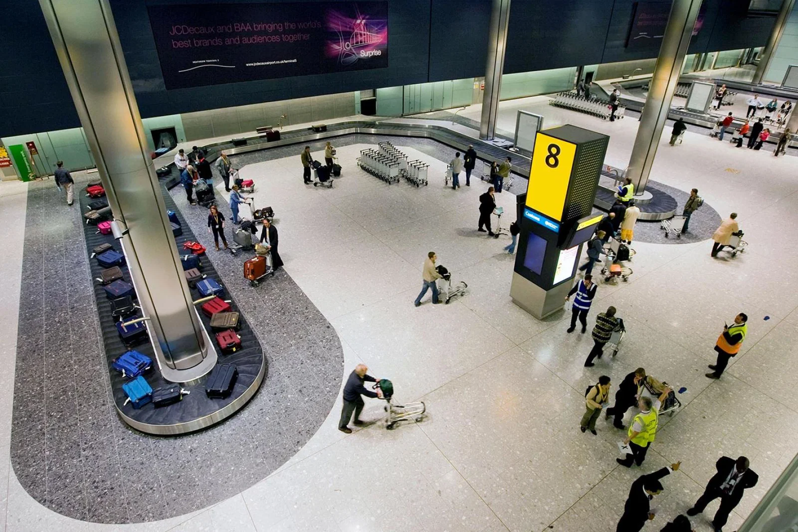 Baggage maintenance engineers at Heathrow voted to walk out over 8-10 April but this has been postponed