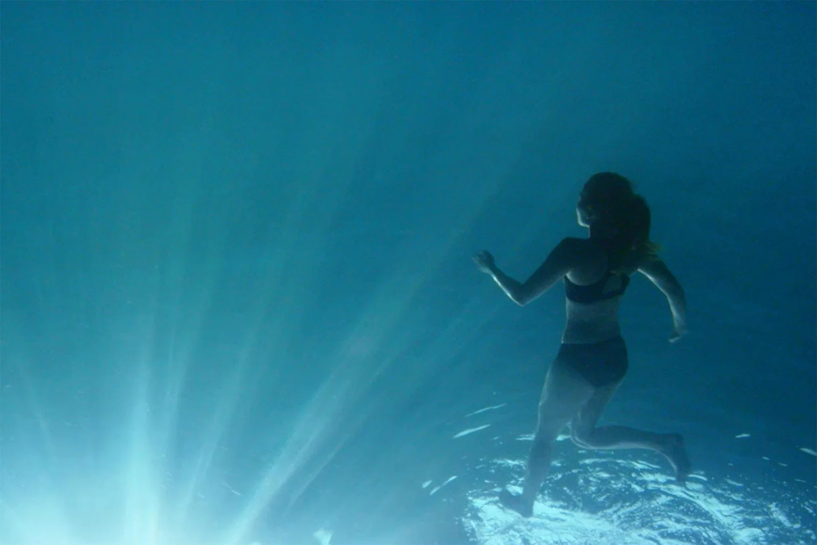 Kuoni - walking on water ad