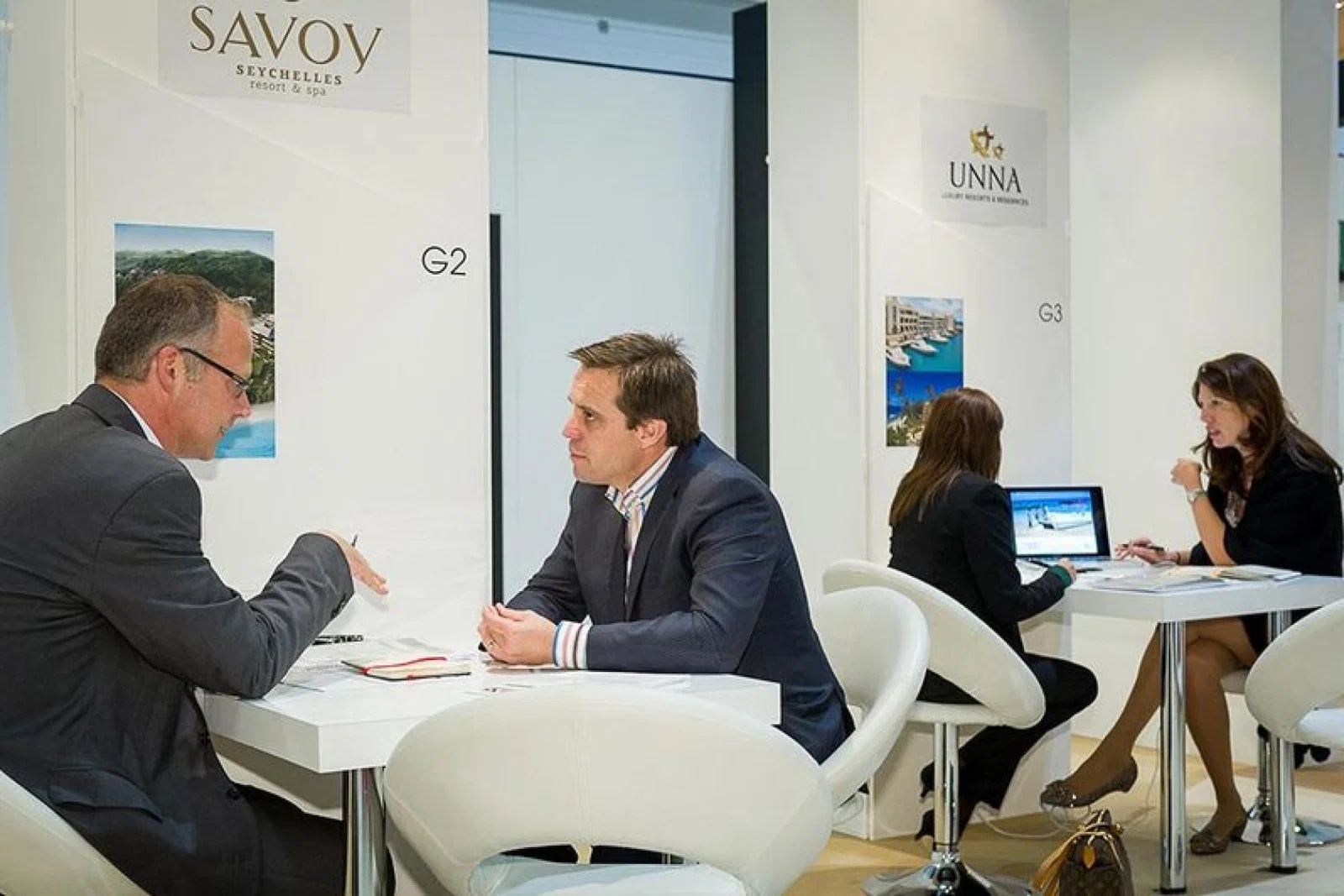 Luxury-Lounge3.jpg
