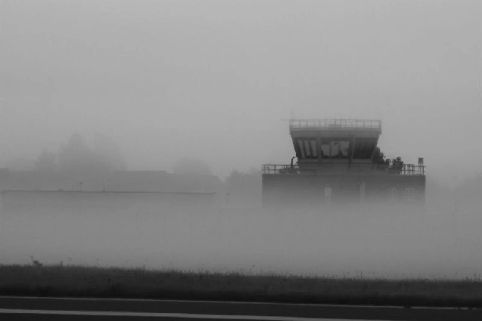 Airport fog