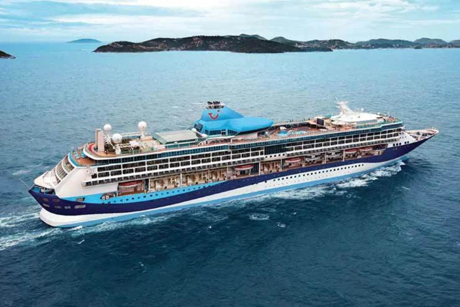 Thomson Discovery new livery