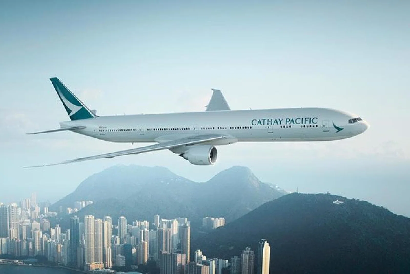 Cathay-Pacific-is-to-launch-a-service-from-Gatwick-Airport-to-Hong-Kong-next-year.jpg
