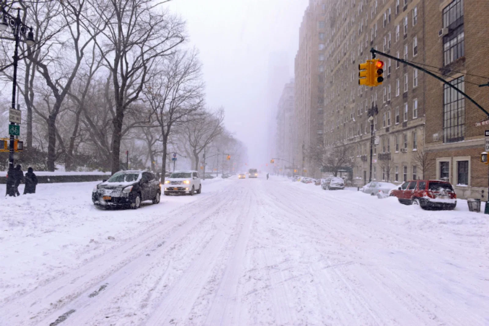 New York Snow ThinkstockPhotos-506286500.jpg