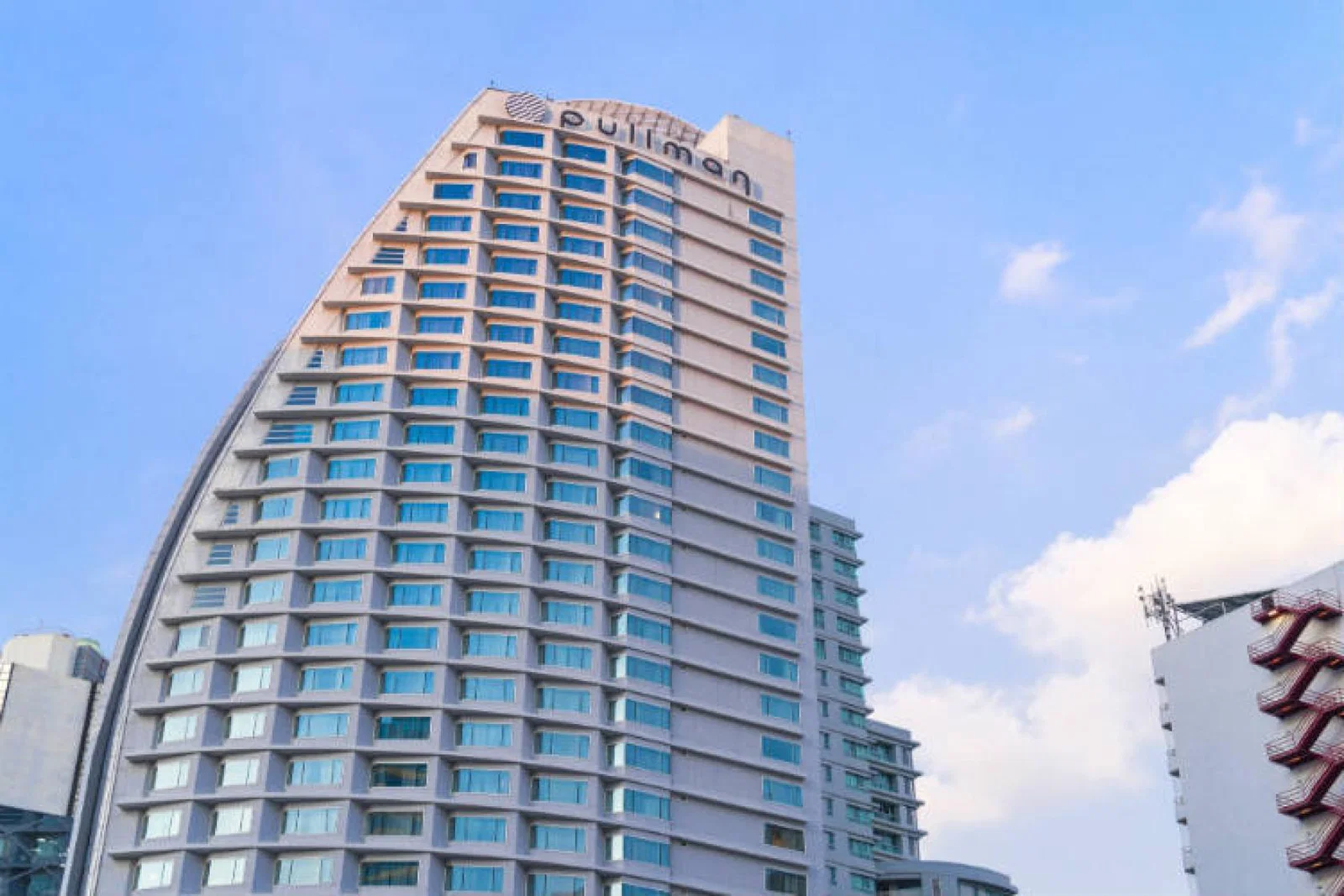 AccorHotels Pullman ThinkstockPhotos-492256506.jpg