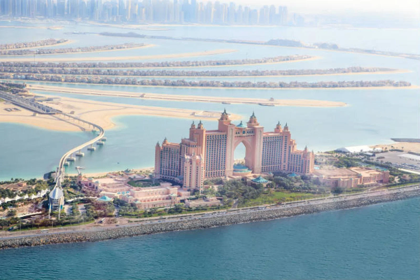 atlantis the palm dubai ThinkstockPhotos-472143117