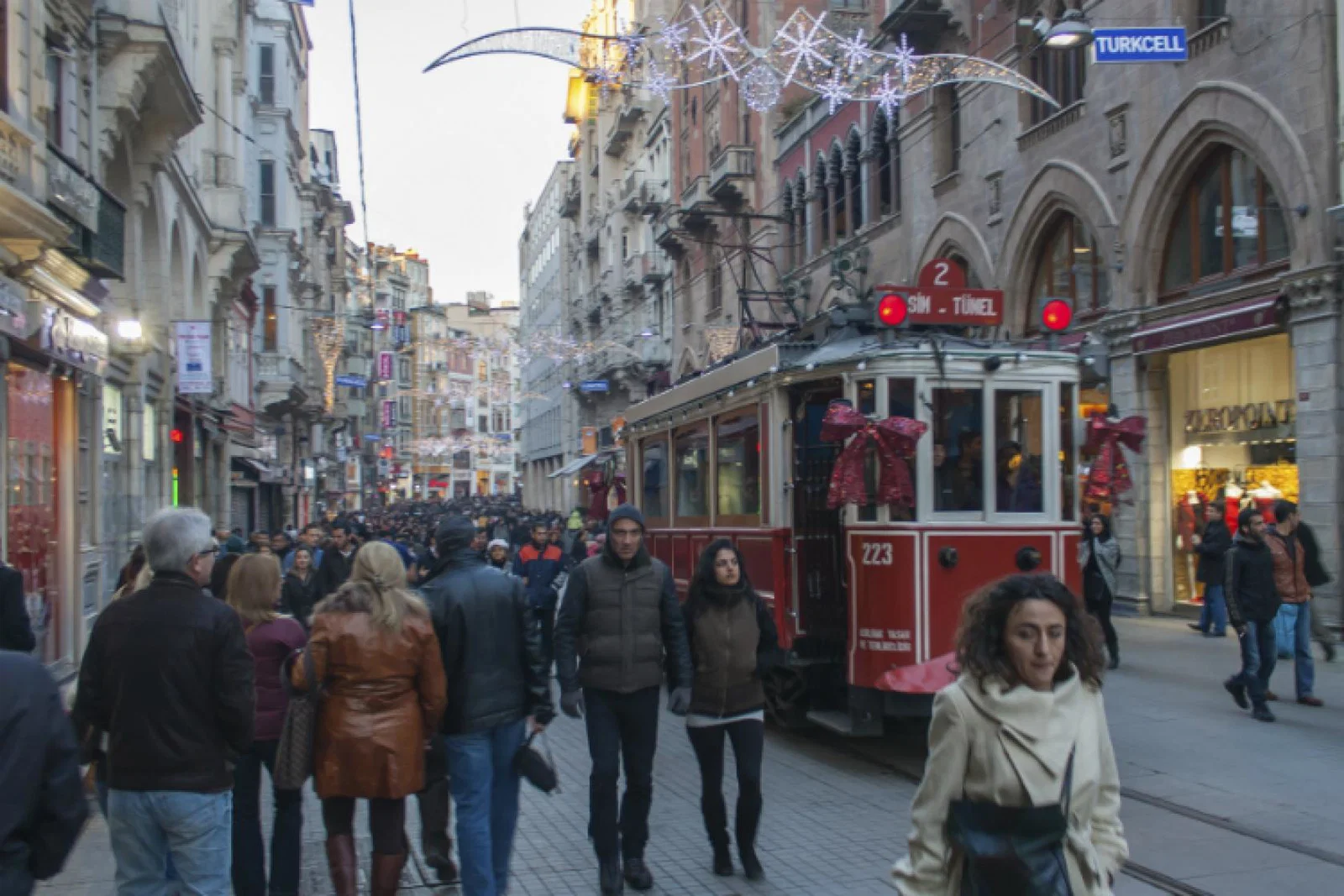 Istanbul ThinkstockPhotos-471561083.jpg