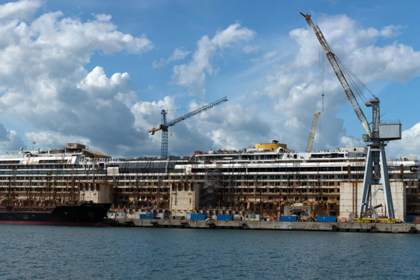Costa Concordia wreckage
