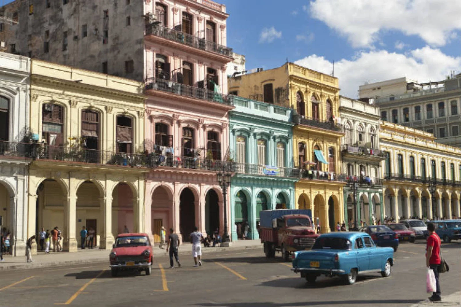 Cuba street Havana cars