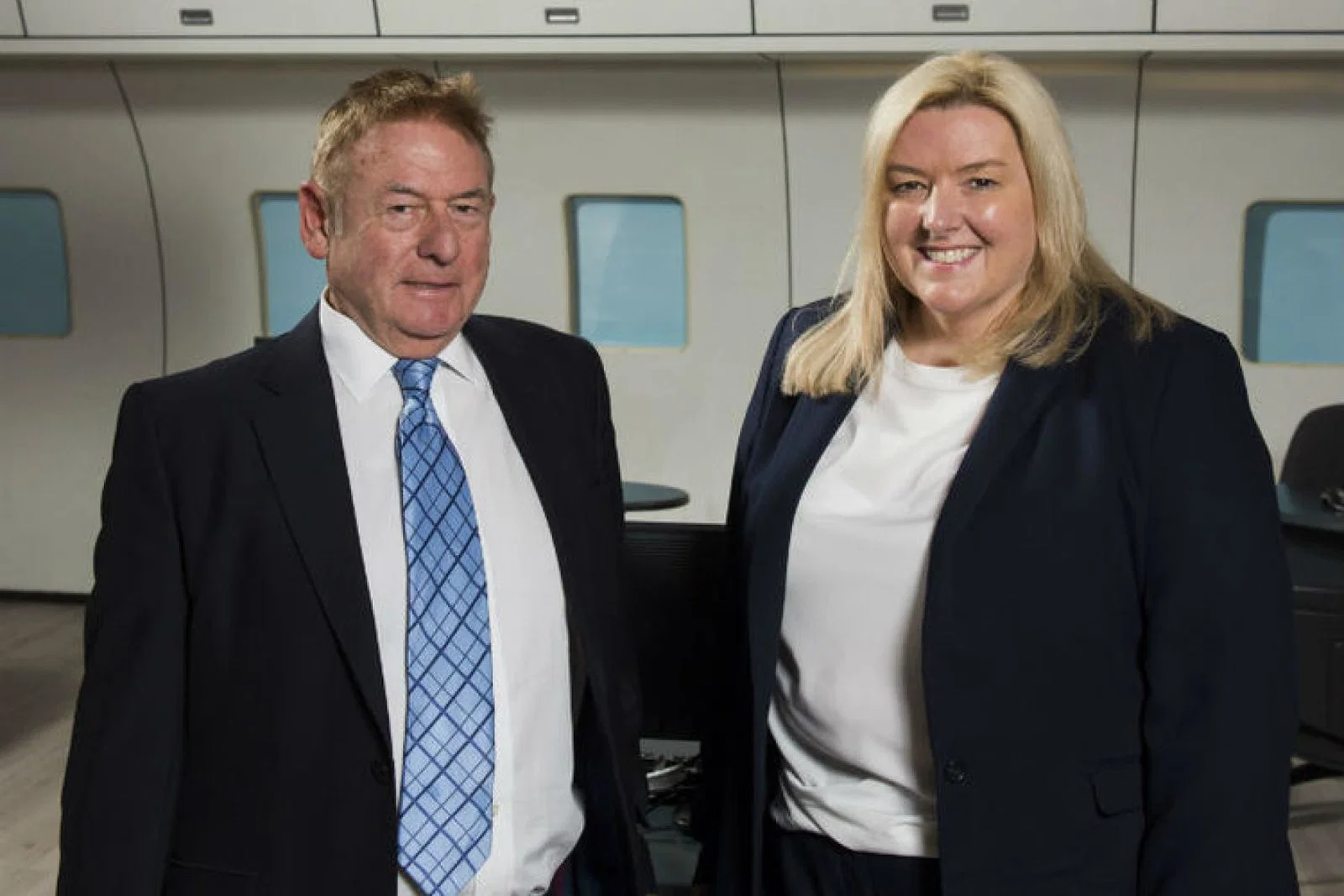 SHARON & BILL MUNRO WITH TIE.jpg