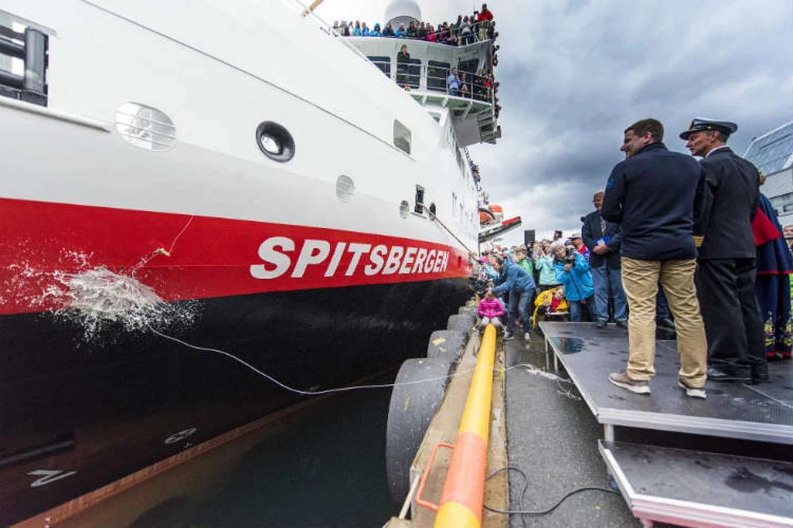 MS_Spitsbergen_Dåp_Hurtigruten_Photo_Ørjan_Bertelsen040.jpg