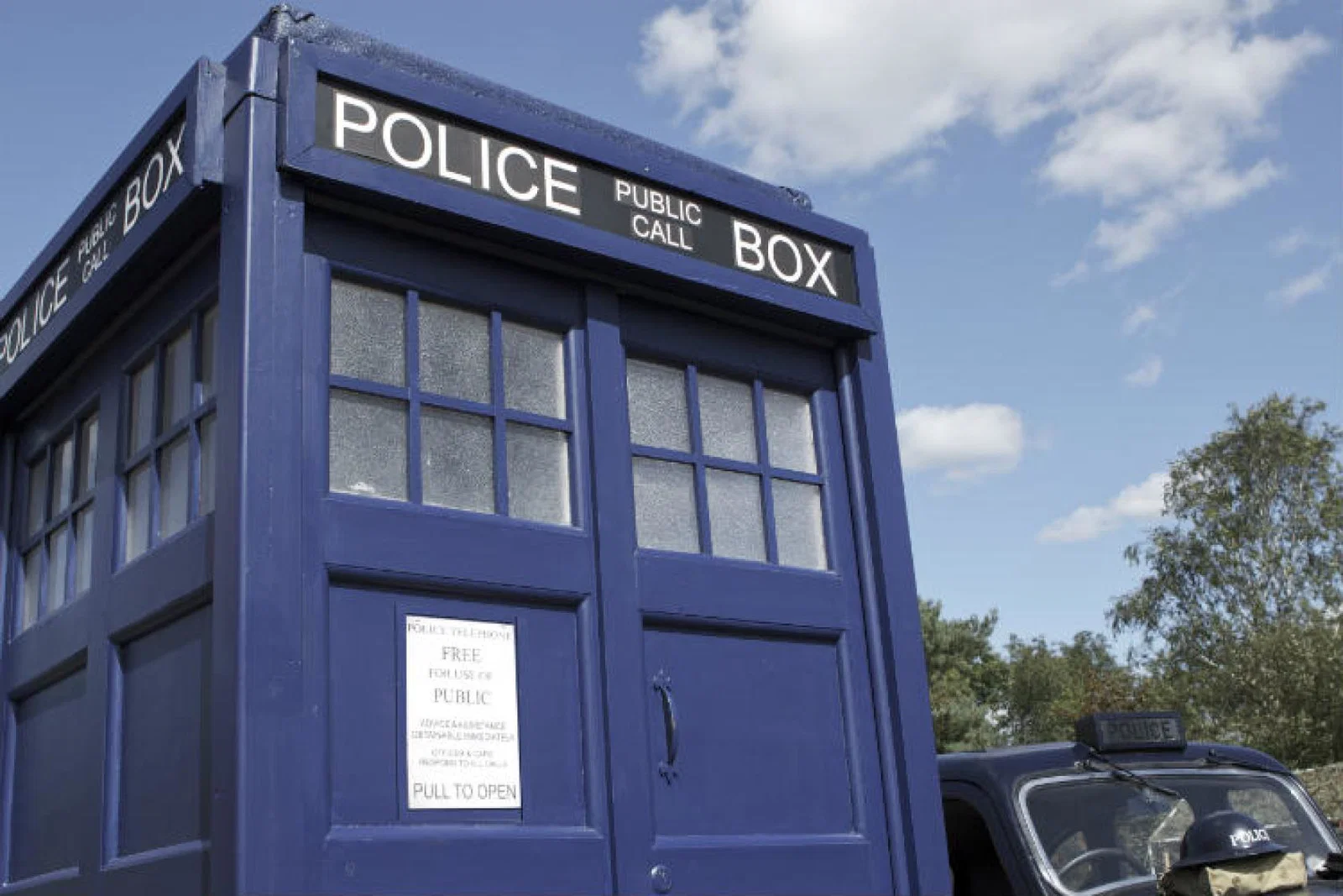 tardis iStock_10436933_LARGE.jpg