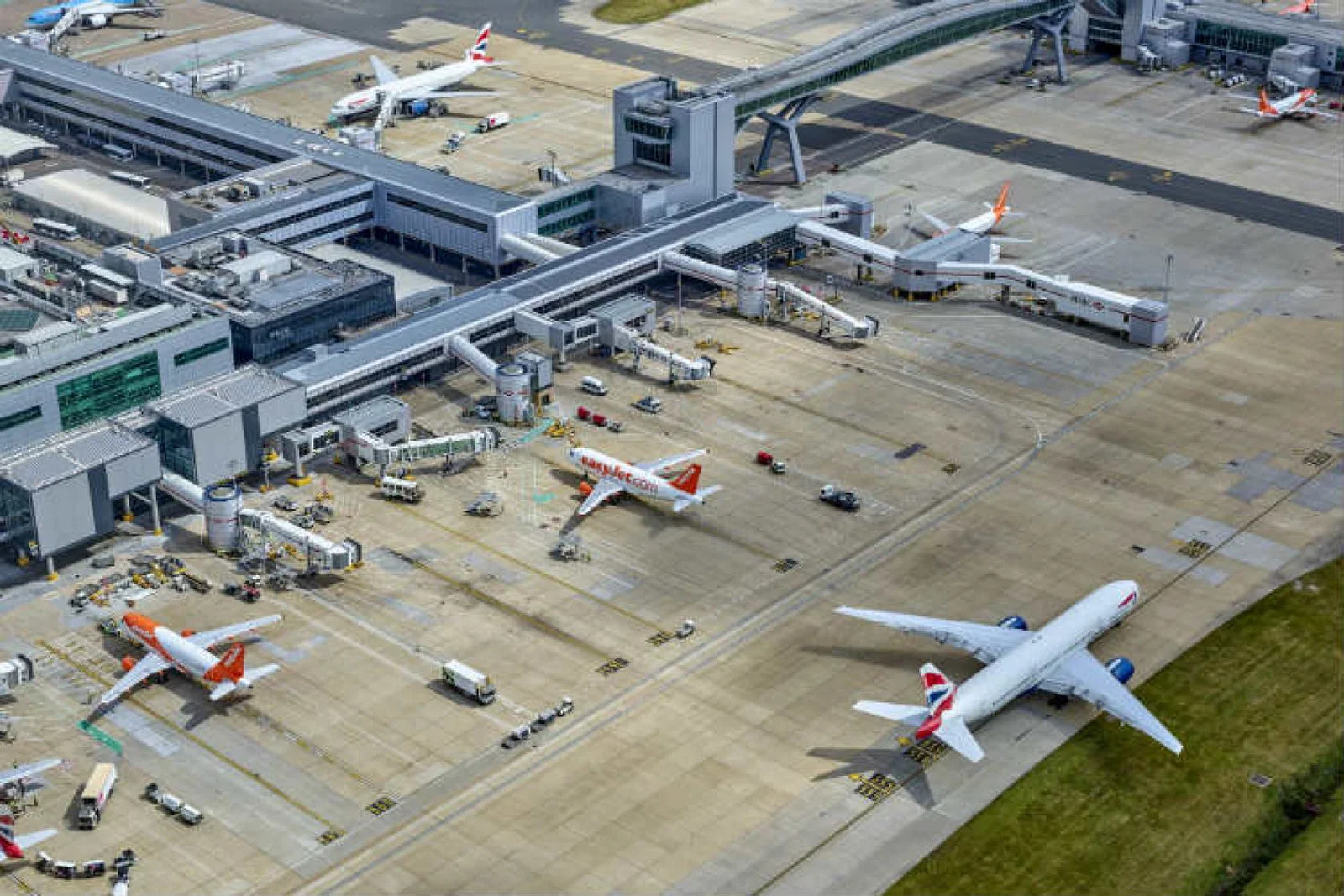 There will be three new routes from Gatwick this winter