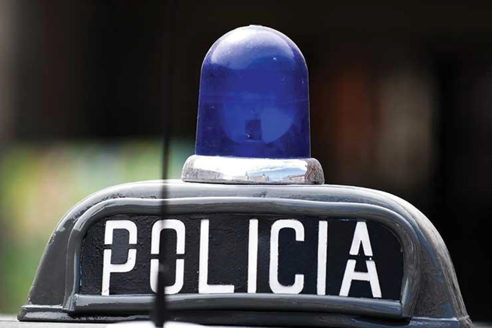Spanish Policia sign iStock-173840999