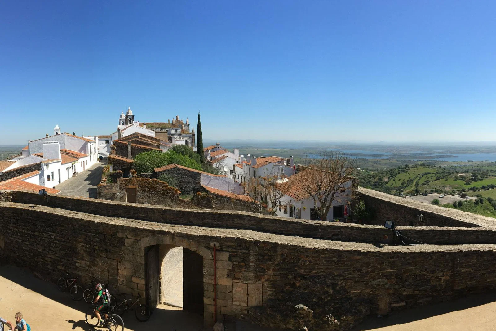Evora.jpg