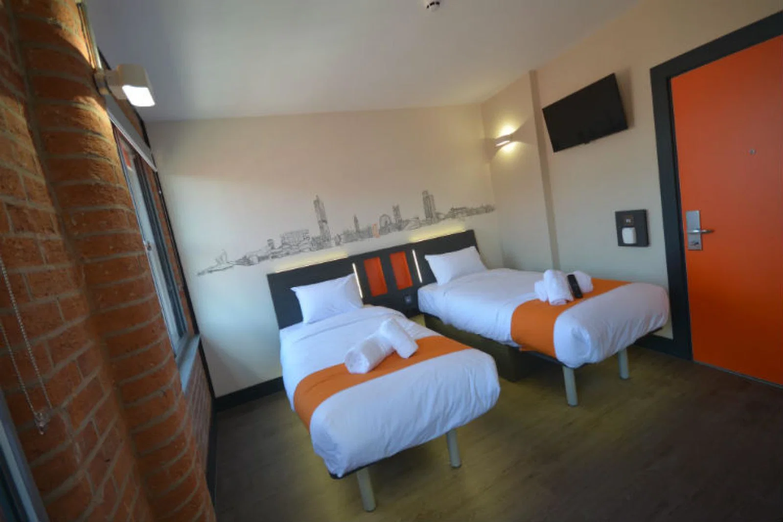 EasyHotel.jpg