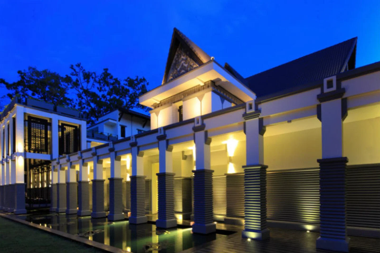 hotel designs/projects/antiques