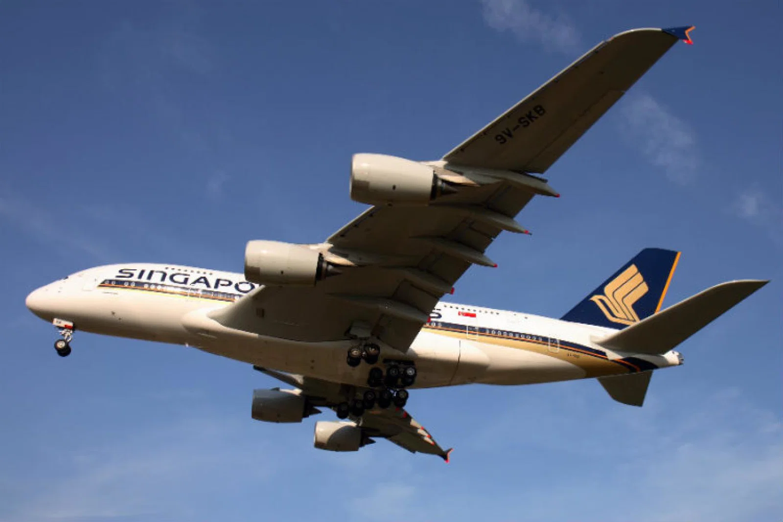 acft-a380-1.jpg