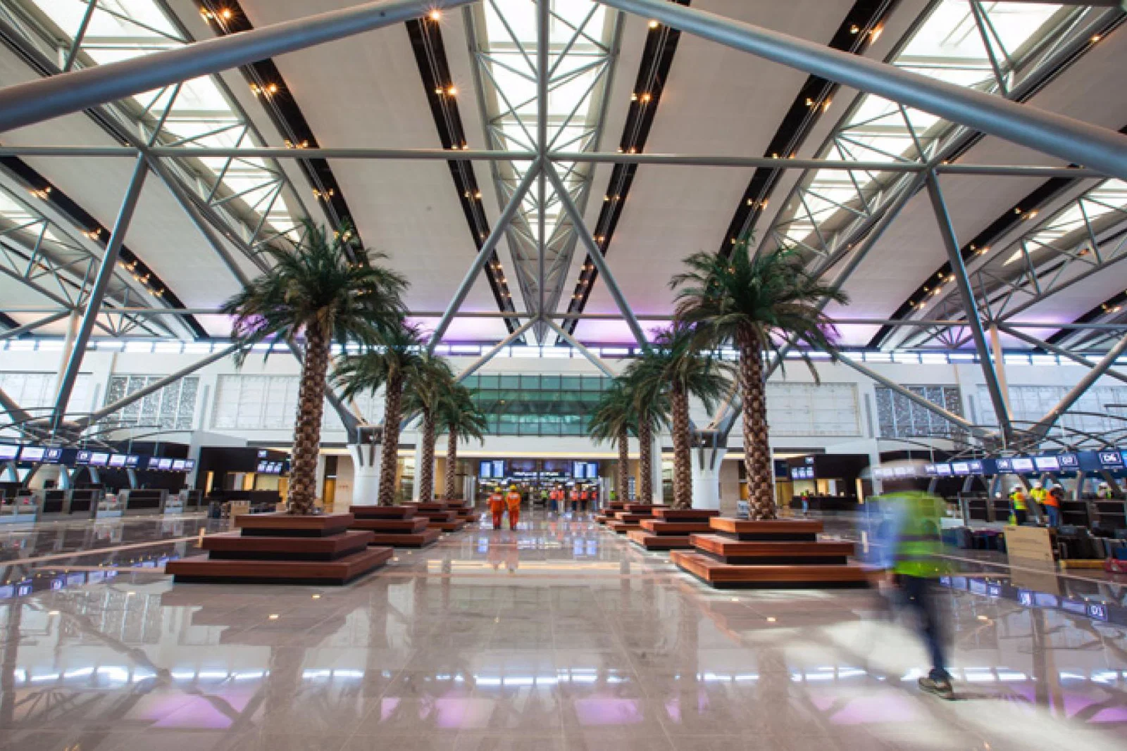 Muscat airport new terminal 2018.jpg