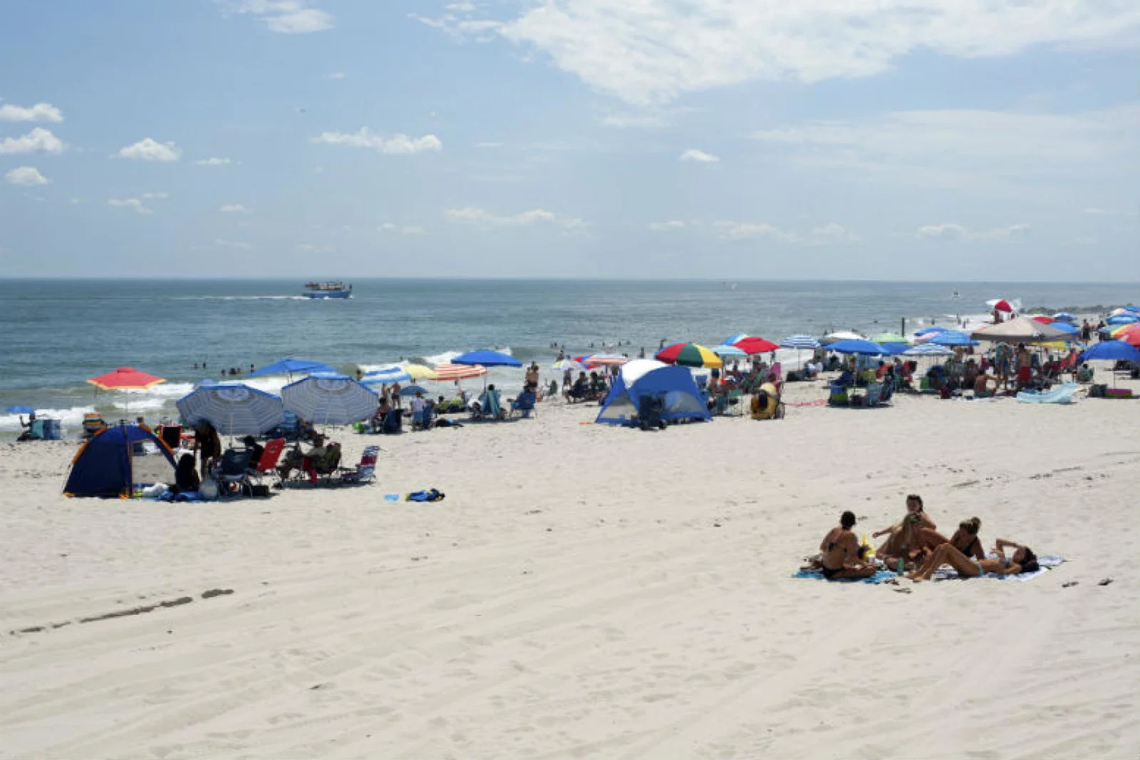 Beach on US east coast.jpg