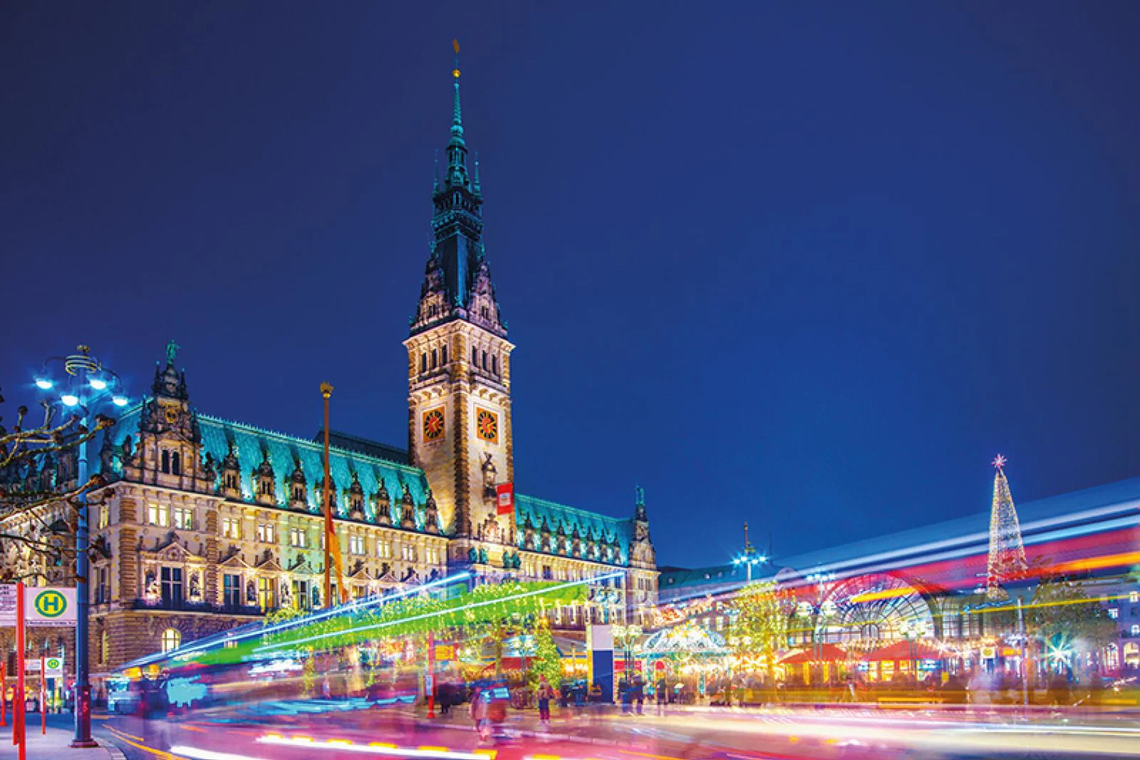 Hamburg Christmas market.jpg