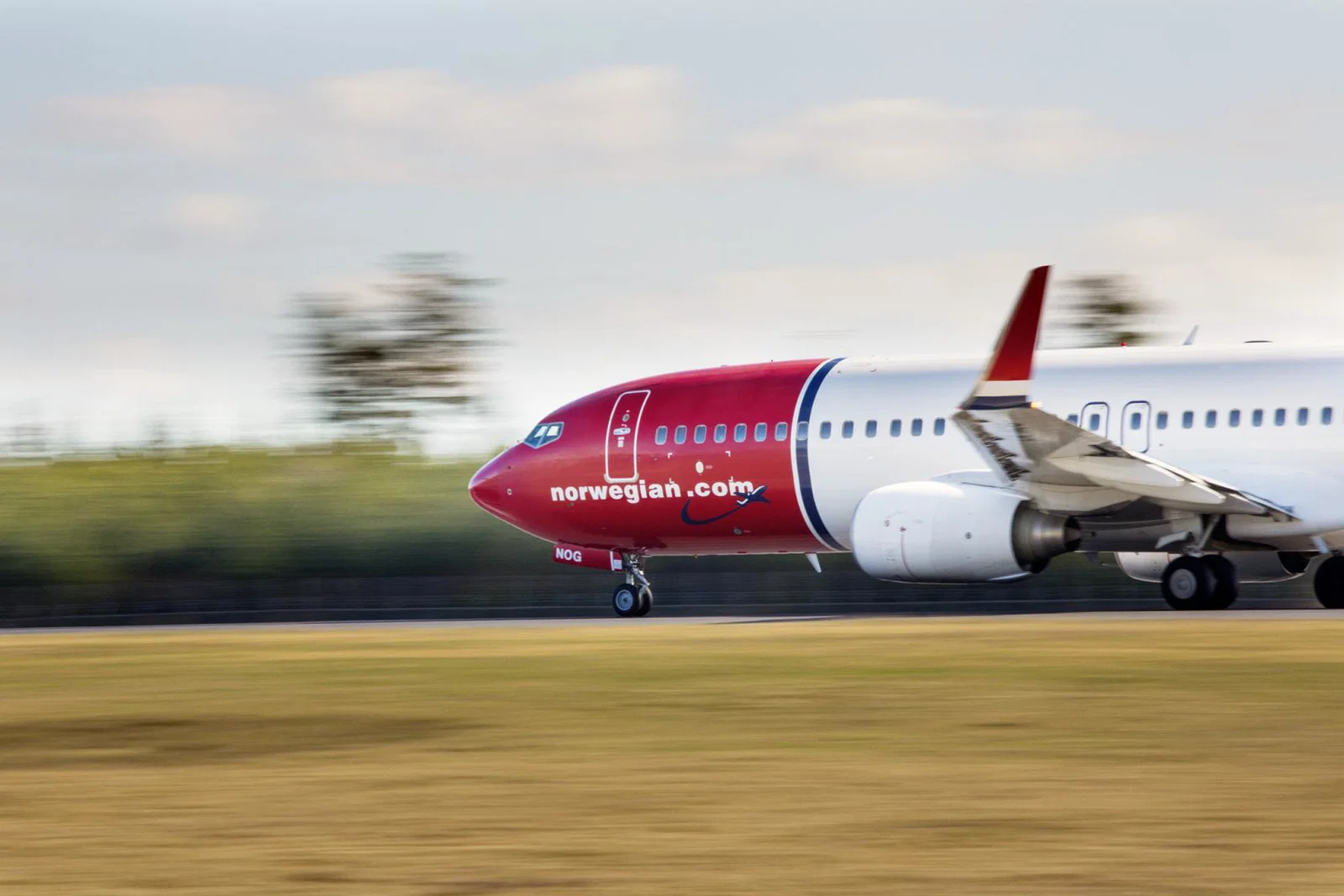 Norwegian now only flies short-haul