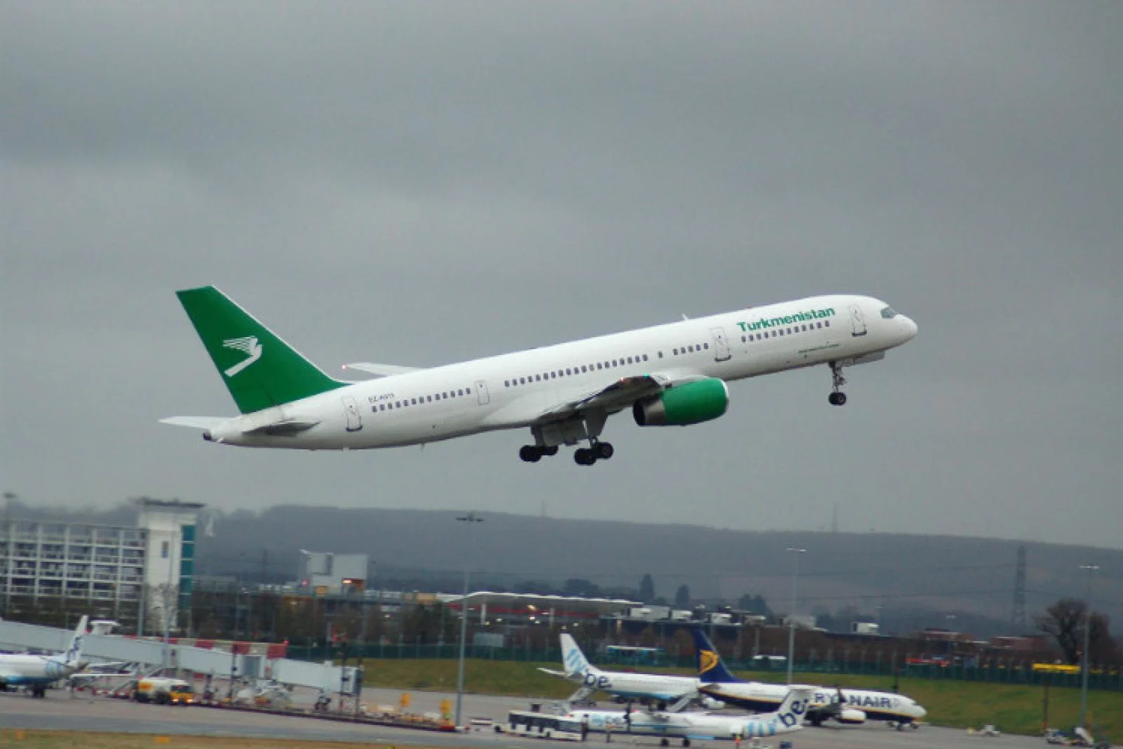 Turkmenistan Airlines Alec Wilson Flickr CC Licence.jpg