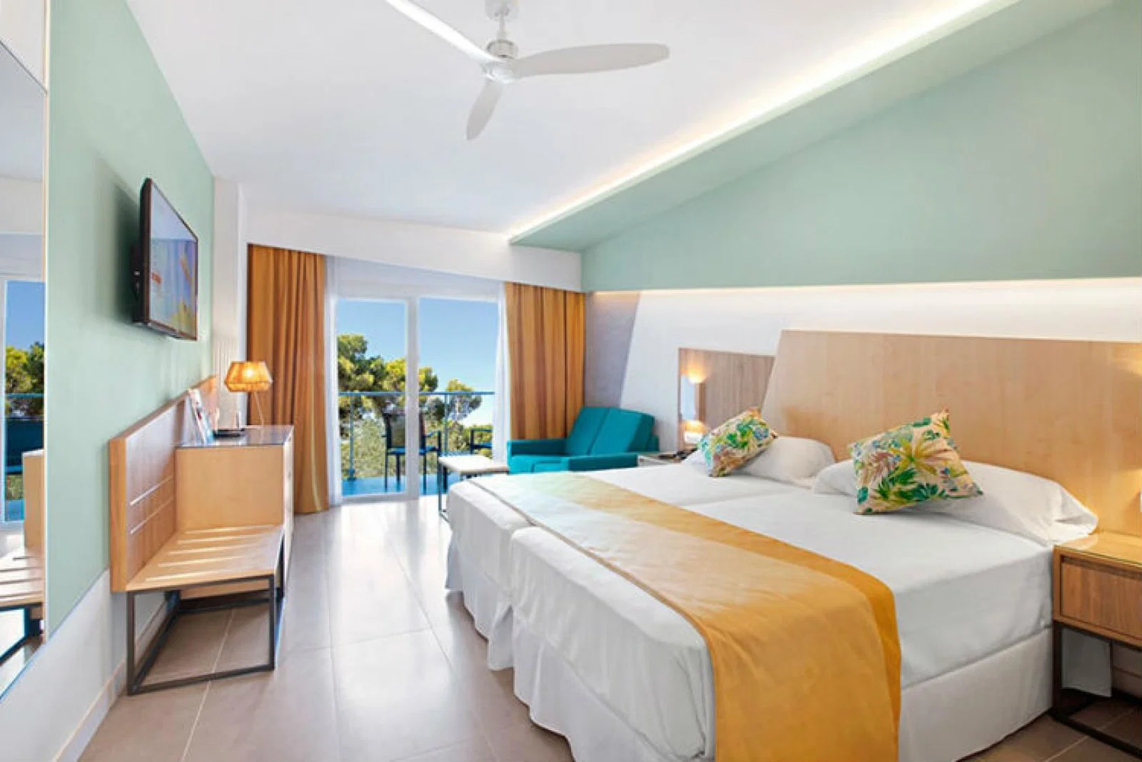 Riu Playa Park Web.jpg
