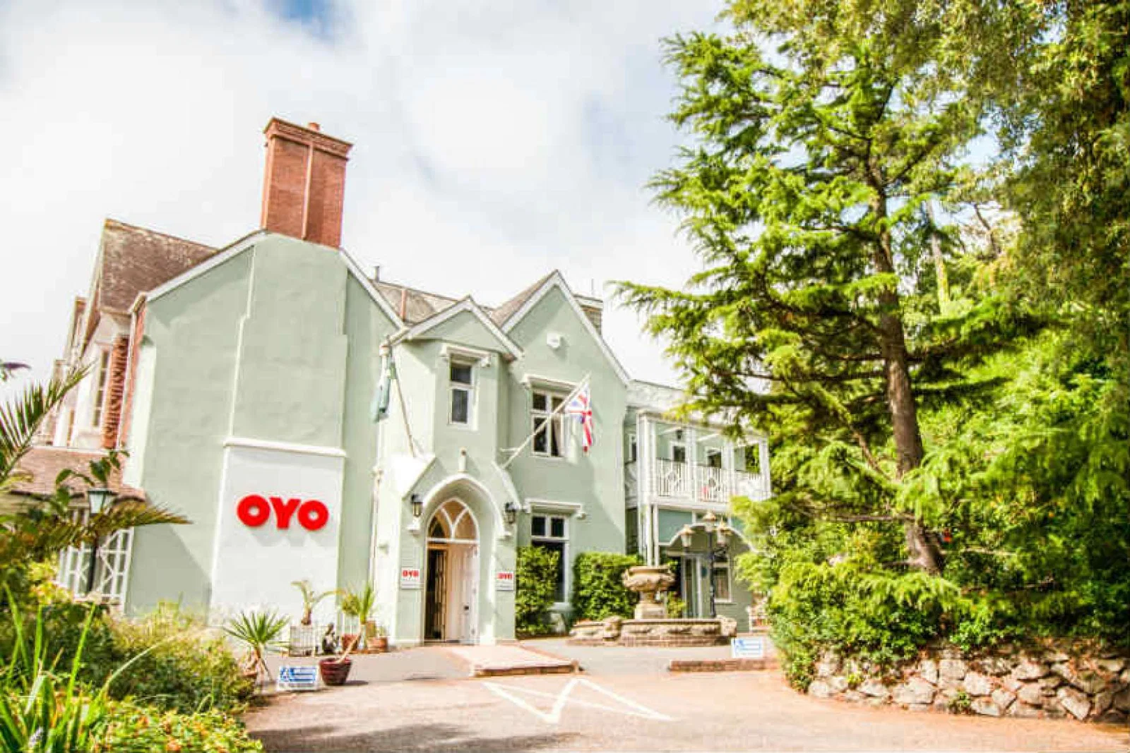 OYO_Orestone_Manor_Devon_hotel_web.jpg
