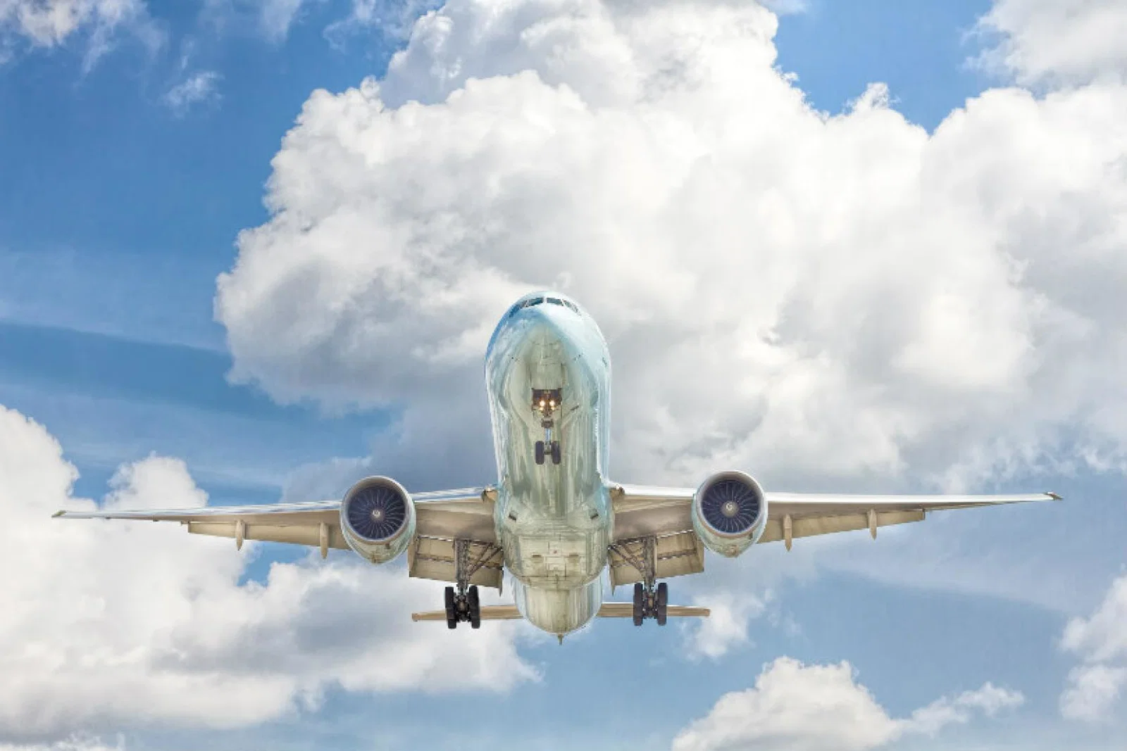 Aircraft, airplane, airline, aviation, route, emissions, carbon, fly, flight, sky. Picture: Ethan McArthur/Unsplash