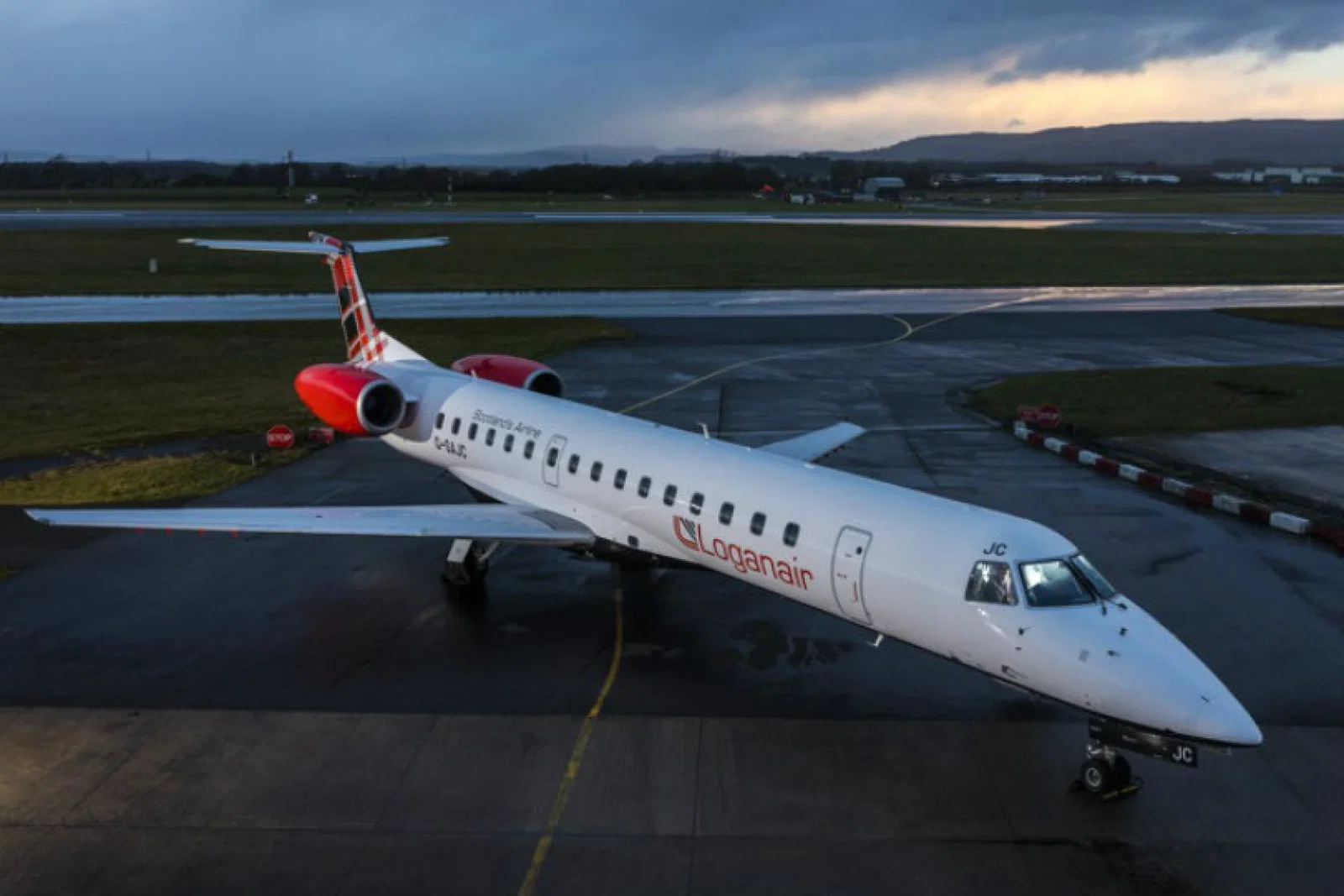 Loganair Embraer 145