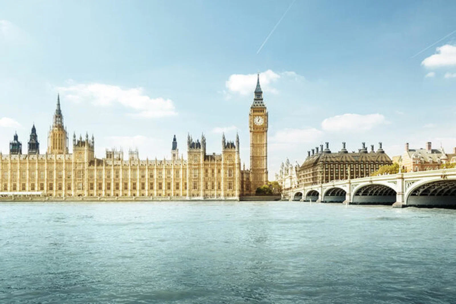 View of Westminster over Thames.jpg