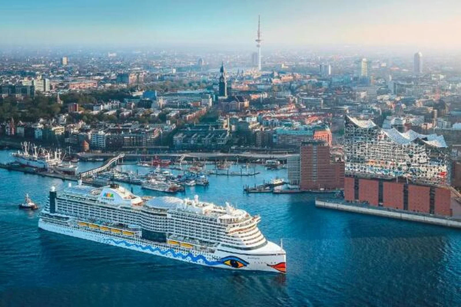 AidaPerla Hamburg (1).jpg