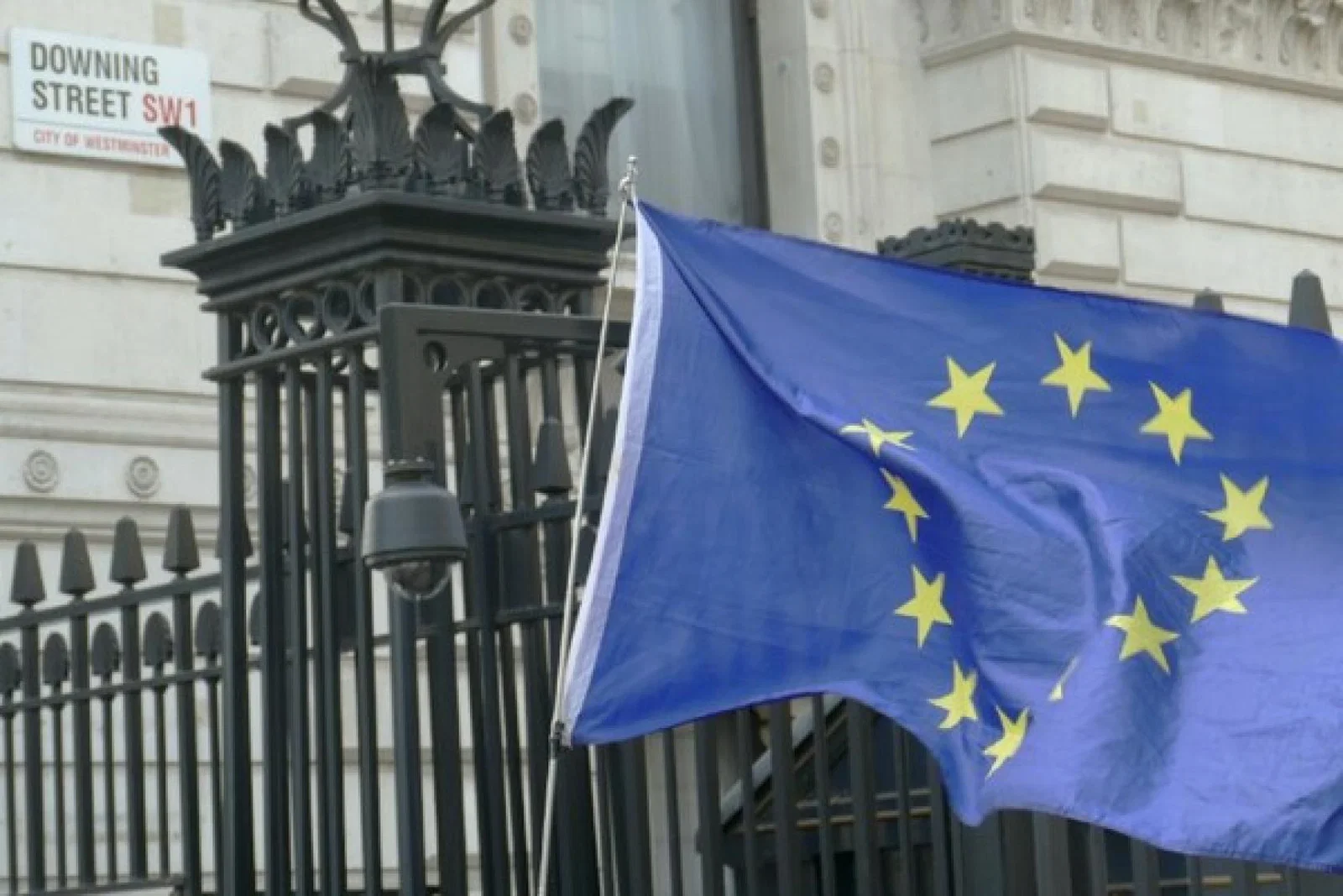 EU European Union Brexit (Credit: Frederick Tubiermont / Unsplash) frederick-tubiermont-N99V5GjTi-g-unsplash.jpg