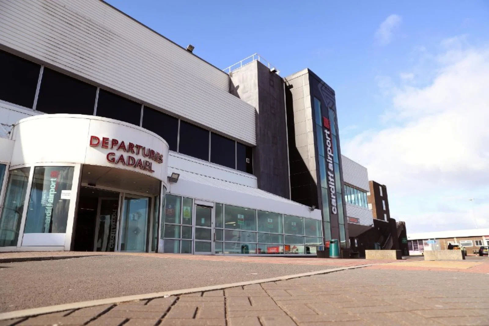 Cardiff airport has had its link to Edinburgh restored