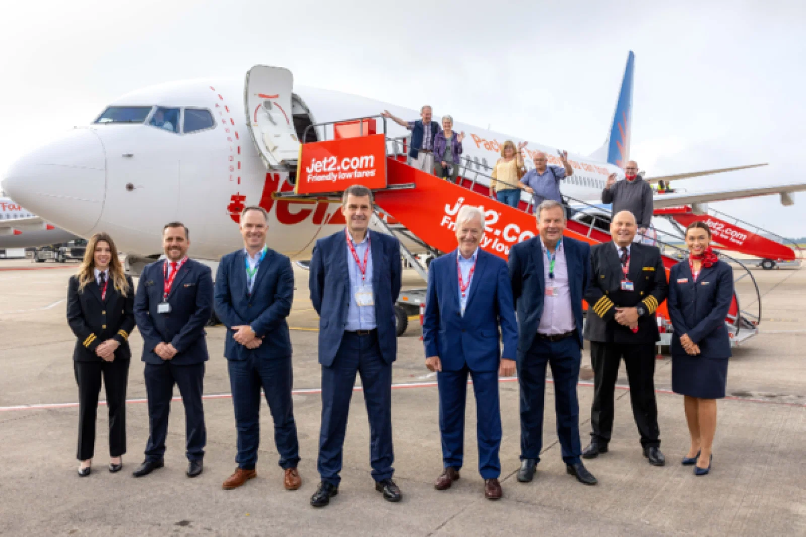 Jet2 Bristol Steve Heapy and Team.png