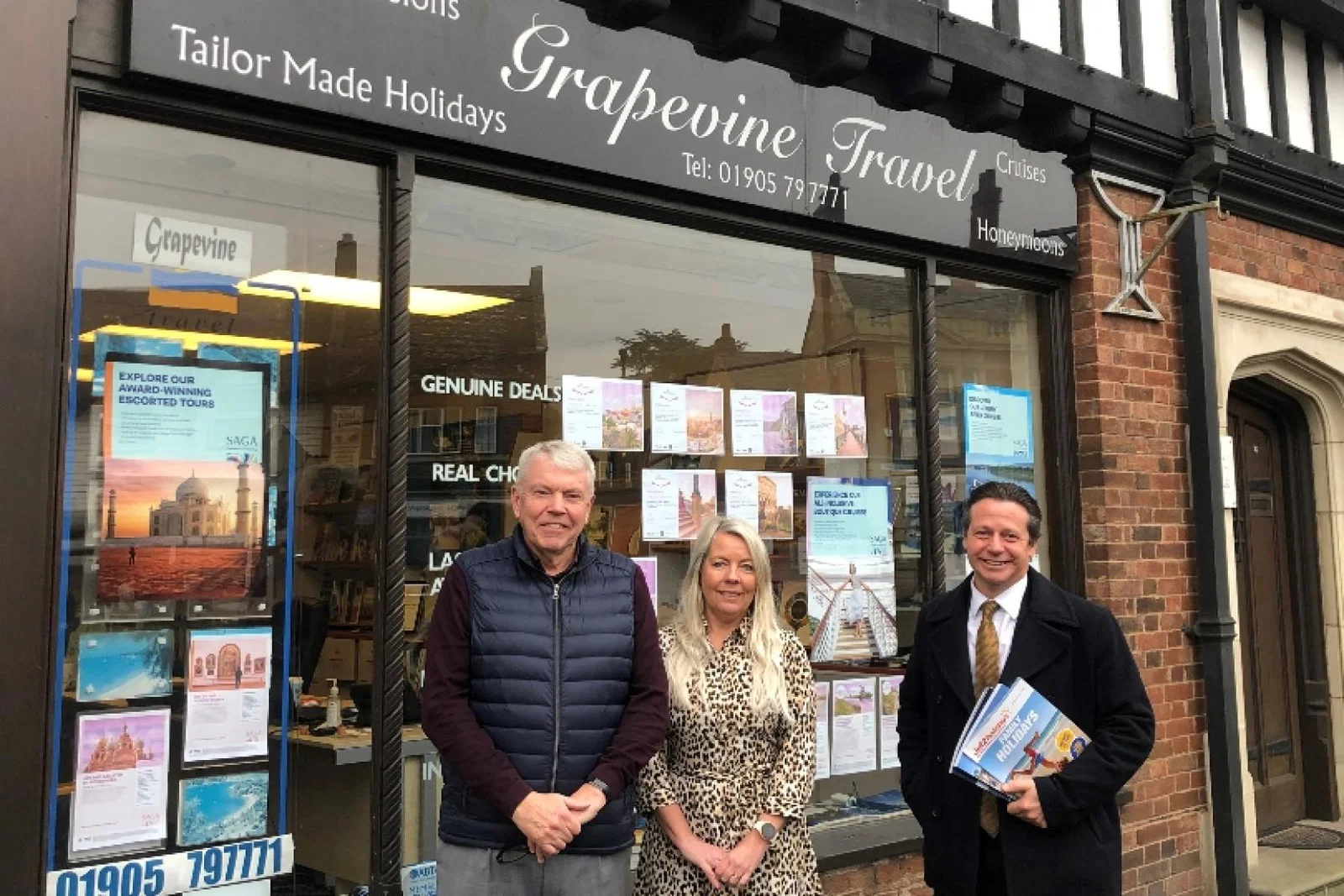 Huddleston visited Grapevine Travel on Saturday (22 January)