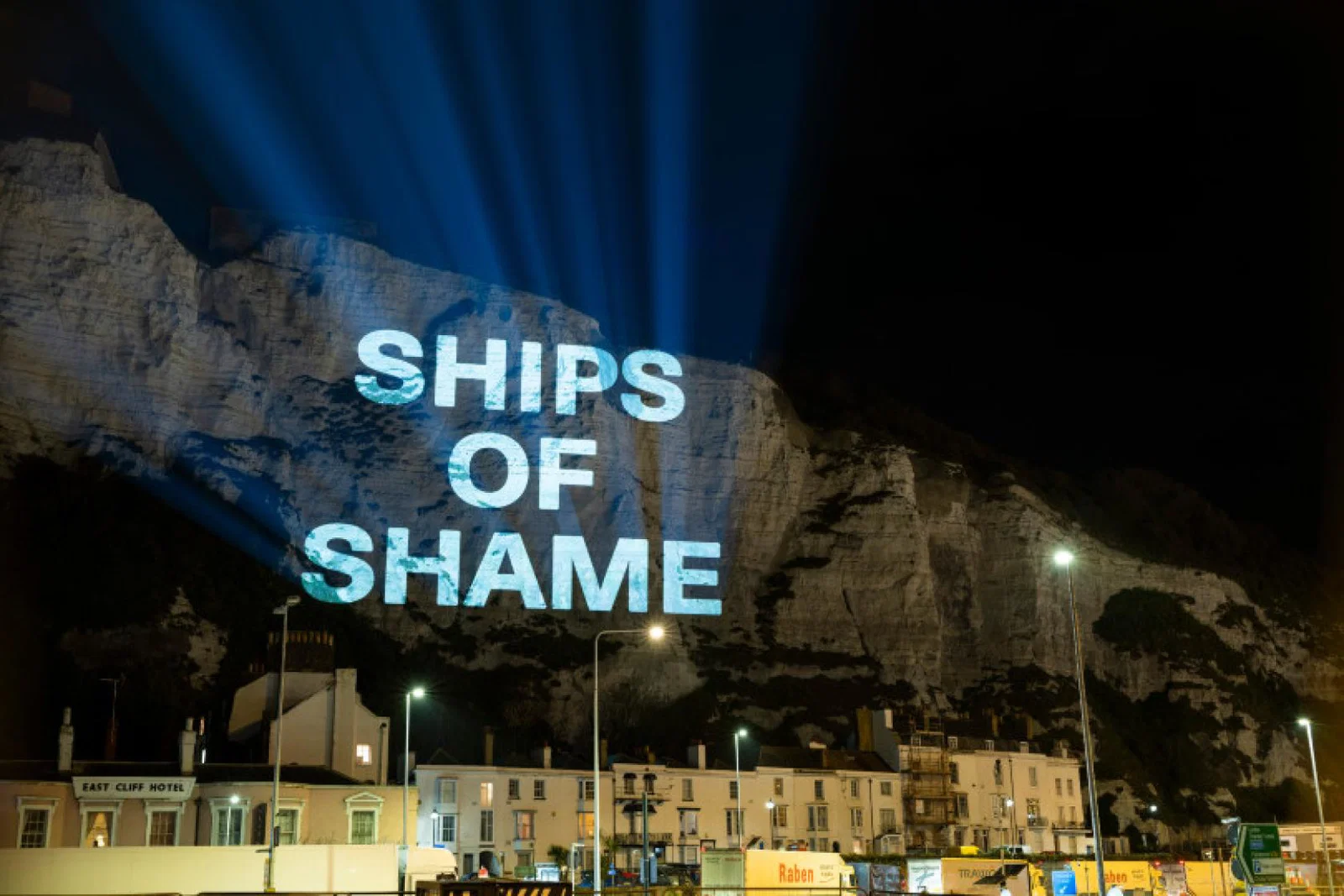 Unions have screened a video onto the cliffs of Dover following the sacking of 800 P&O Ferries workers