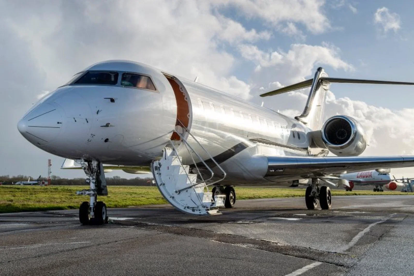 Savile Row Travel and SHY Aviation have agreed a new joint venture