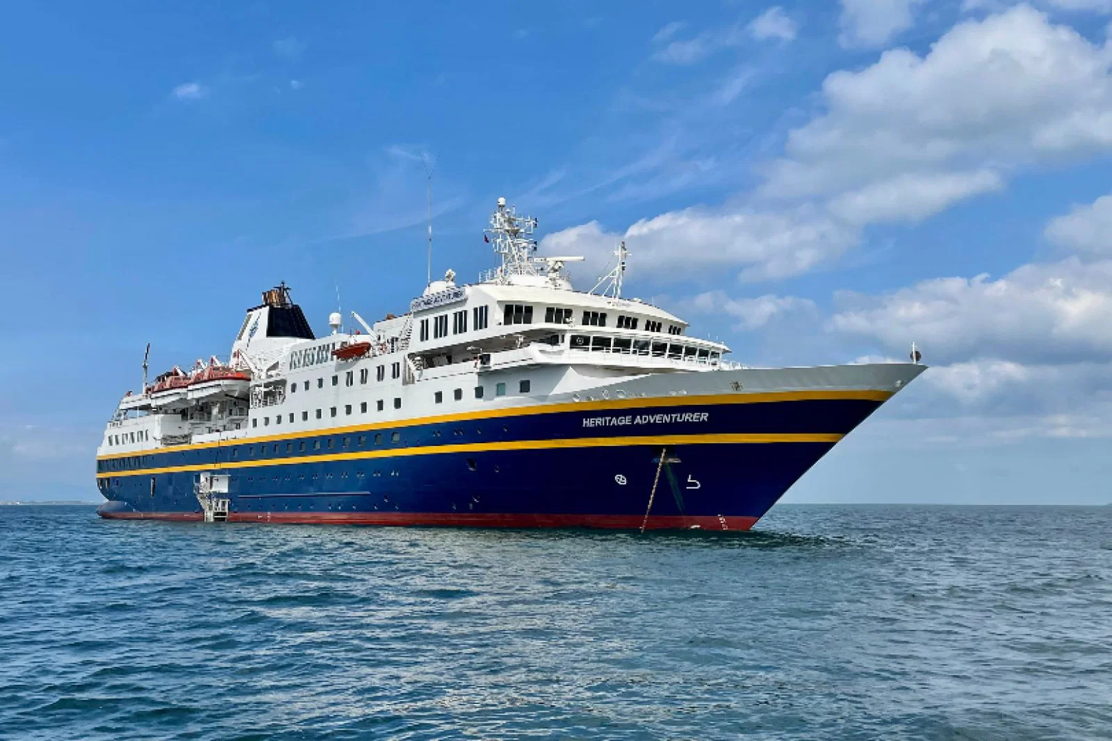 Heritage Adventurer offers a fleet of 14 Zodiacs