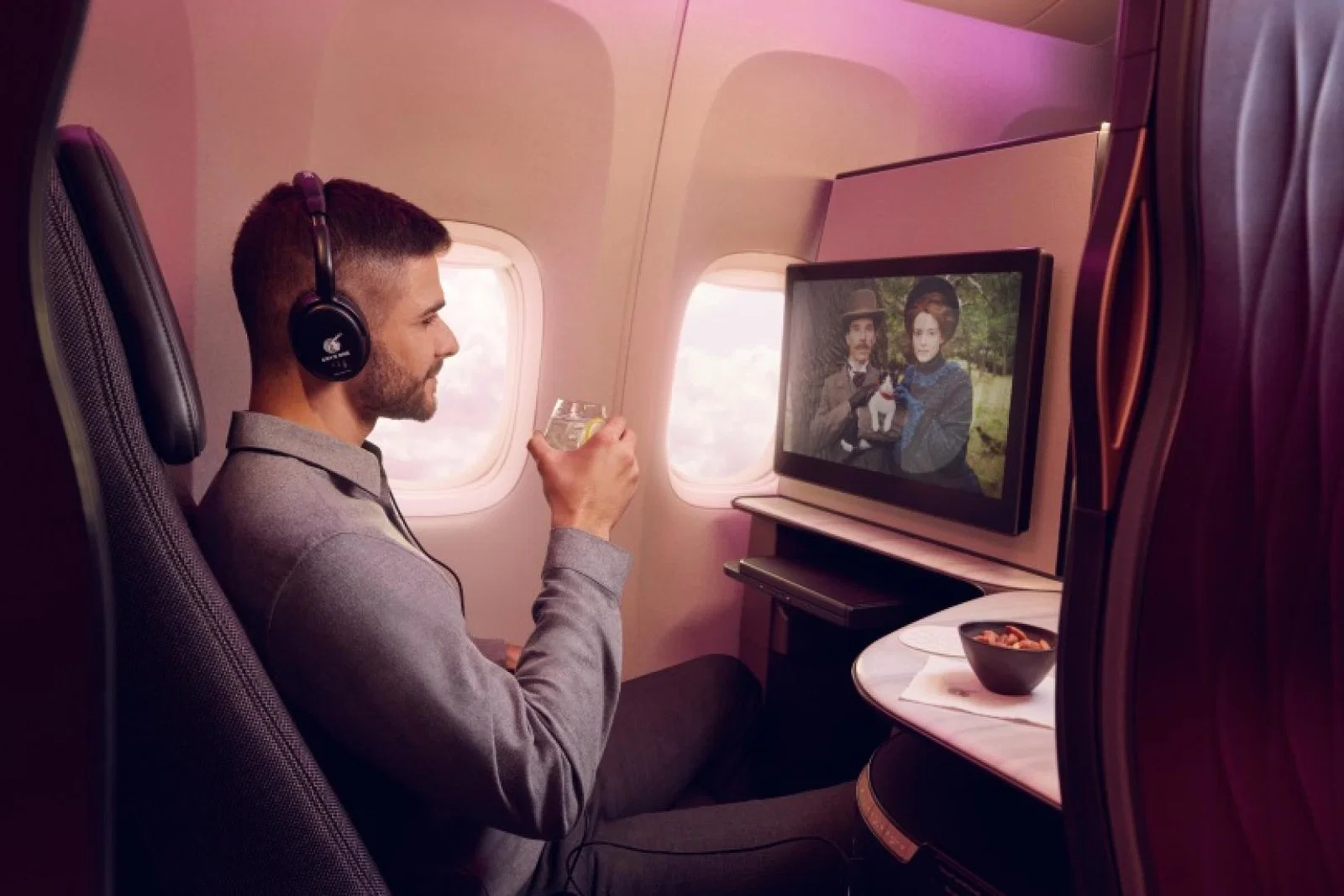 The business class Qsuite from Qatar Airways features fully lie-flat beds and sliding privacy partitions and doors  