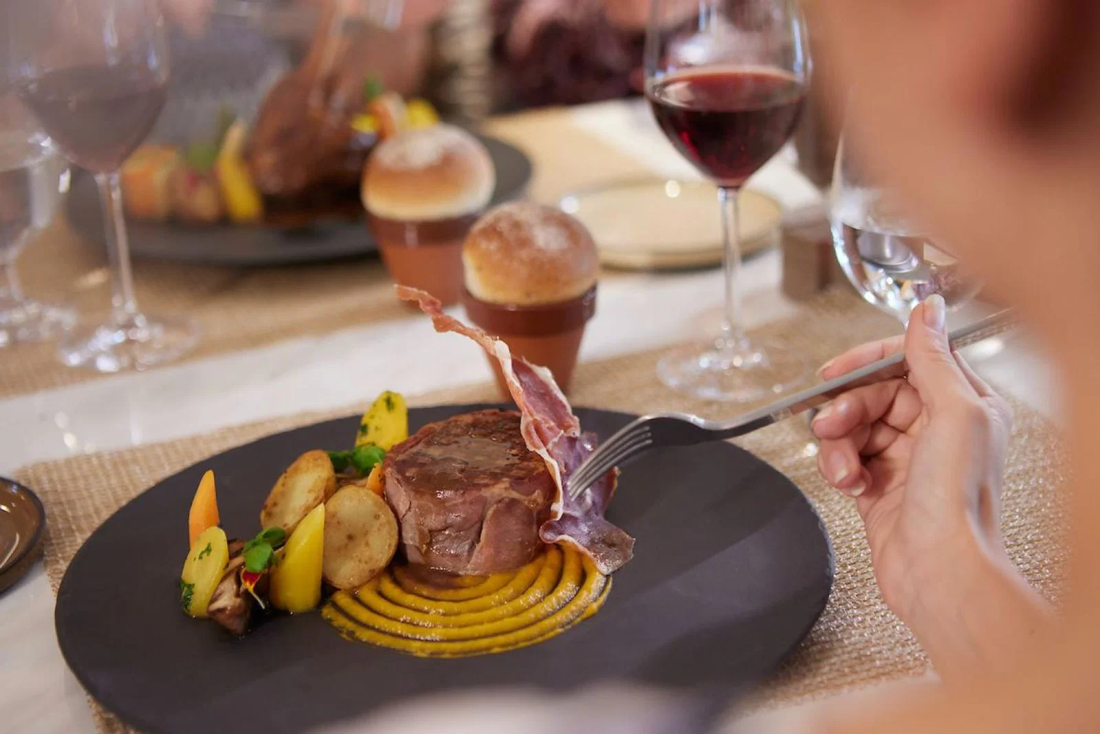 Silversea's immersive S.A.L.T culinary concept is available on Silver Moon and Silver Dawn