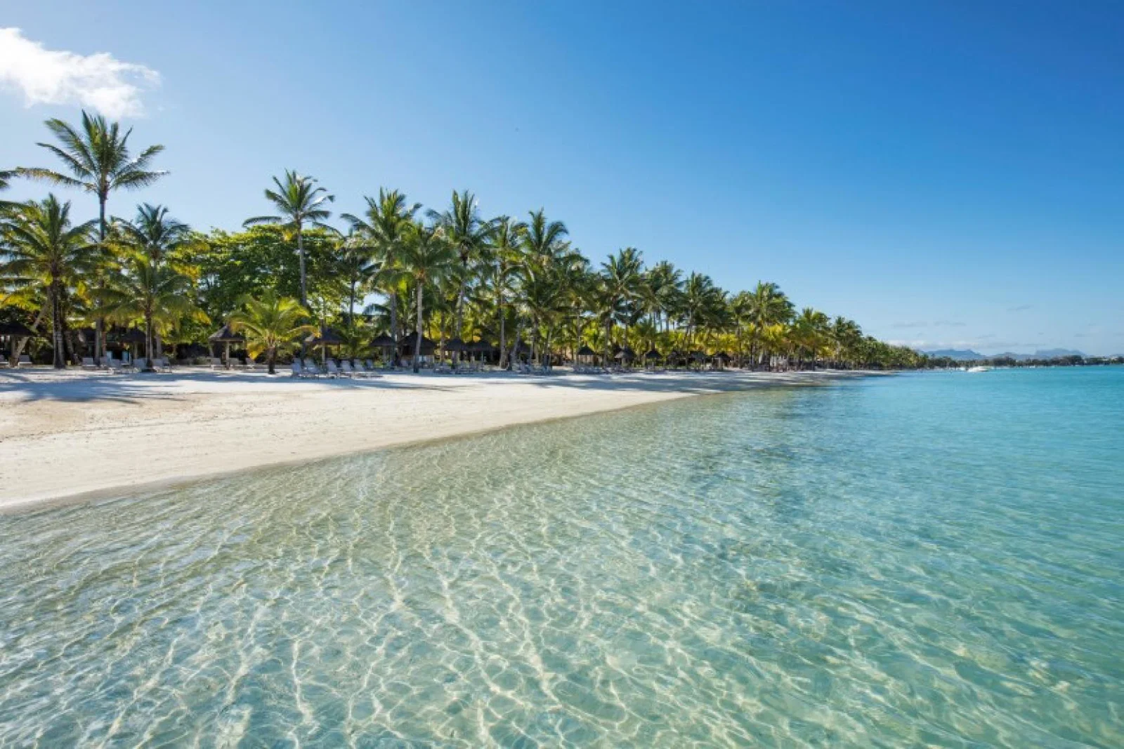 Beachcomber Mauritius beach